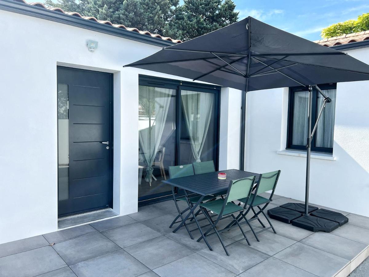 Le Prieure Vila La Rochelle  Exterior foto